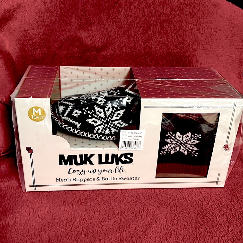 Muk Luka Multi Color Snowflake Print Scuff Slipper & Matching Bottle Sweater NEW